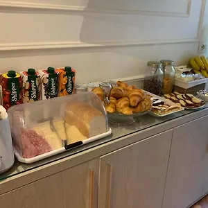 Lory House Гостевой дом